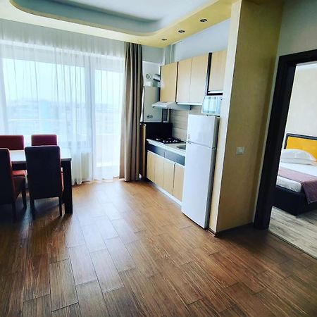 Seaview Cancun Apartments Summerland Mamaia Exteriér fotografie