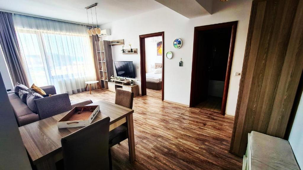 Seaview Cancun Apartments Summerland Mamaia Exteriér fotografie